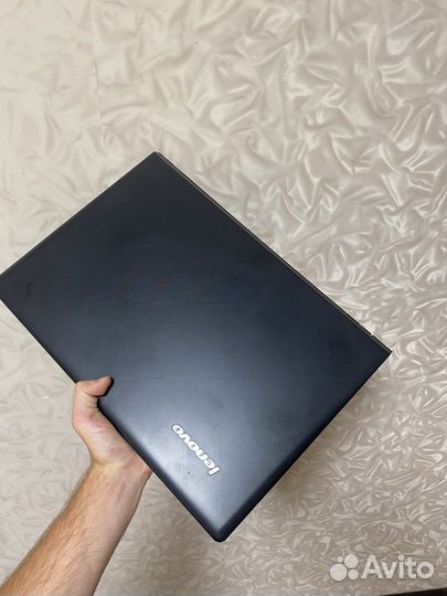 Ноутбук Lenovo ideapad 300-17isk