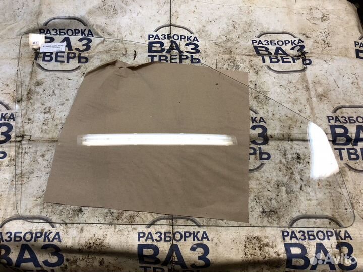 Стекло боковое переднее Гранта Калина