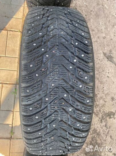 Nokian Tyres Hakkapeliitta 8 215/60 R16 99T