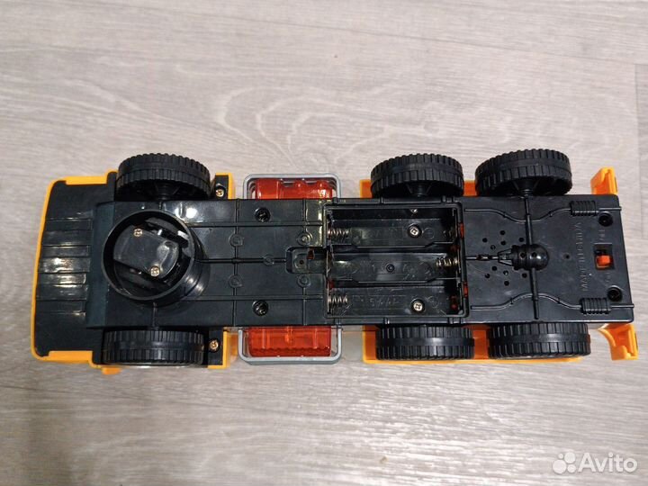 Музыкальная машина,звук и свет