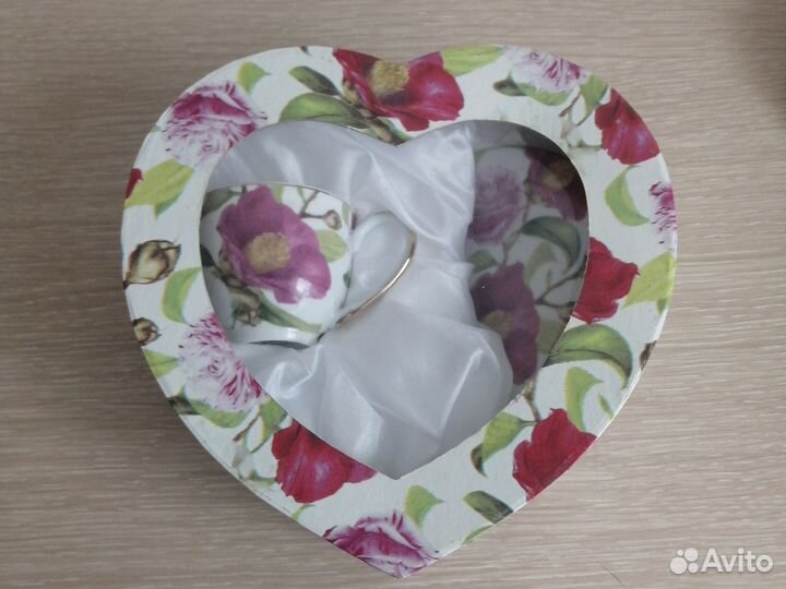 Кофейная кружка с блюдцем