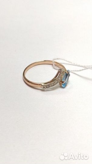 Кольцо с синтетическим камнем Золото