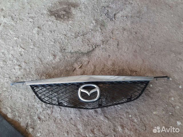 Решётка радиатора Mazda Premacy