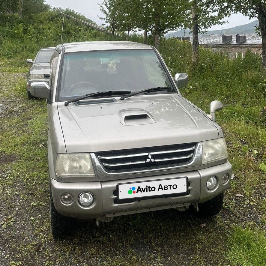 Mitsubishi Pajero Mini