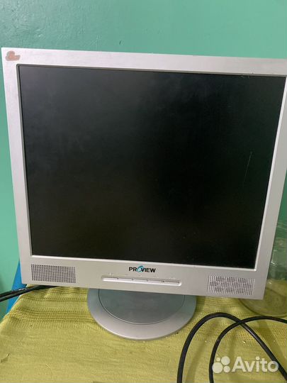 Монитор с колонками