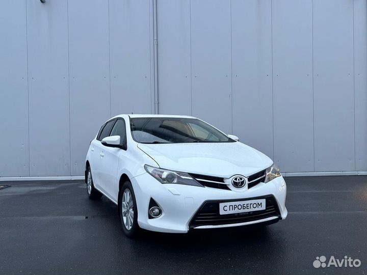 Toyota Auris 1.6 CVT, 2014, 145 400 км