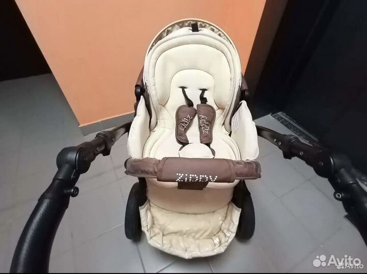 Коляска 3 в 1 tutis zippy