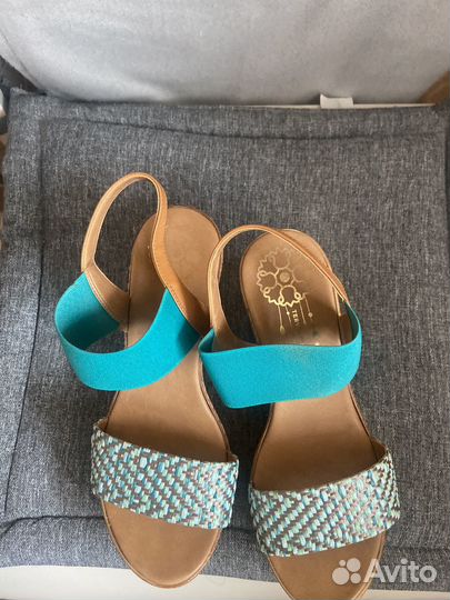 Босоножки женские 39 размер