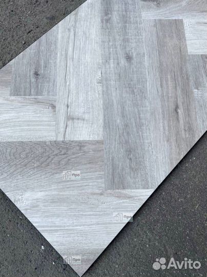 Виниловый ламинат елочкой