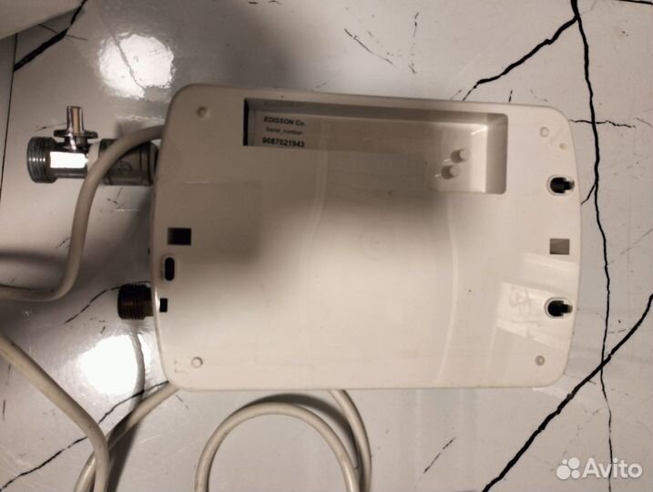 Электроводонагреватель проточный