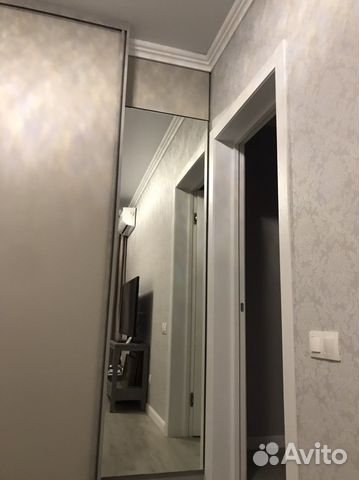 Зеркало на подложке размер 212х57х2,8