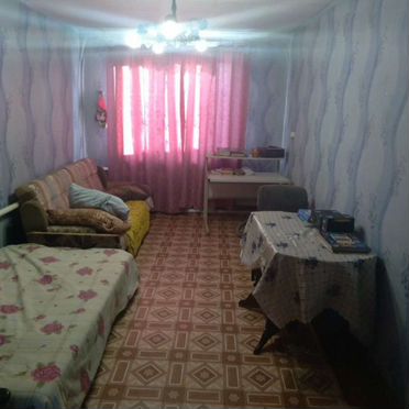 Комната 38 м² в 3-к., 1/1 эт.