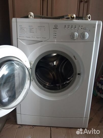 Стиральная машина indesit