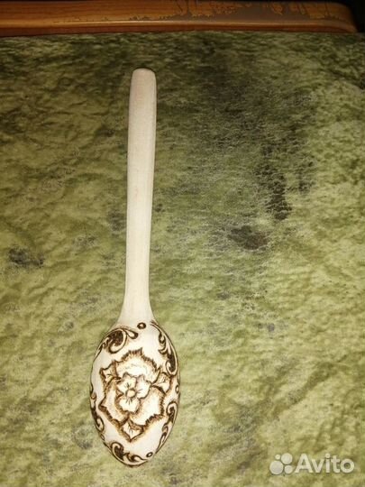 Лопатки, ложки, доски с элементами декора