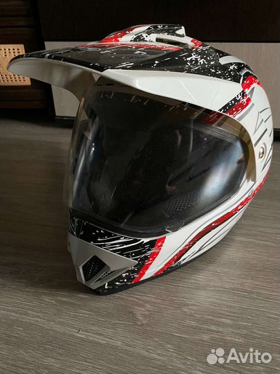 Мотоциклетный шлем