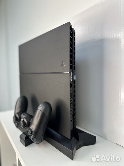 Sony Playstation 4 Fat + разные игры