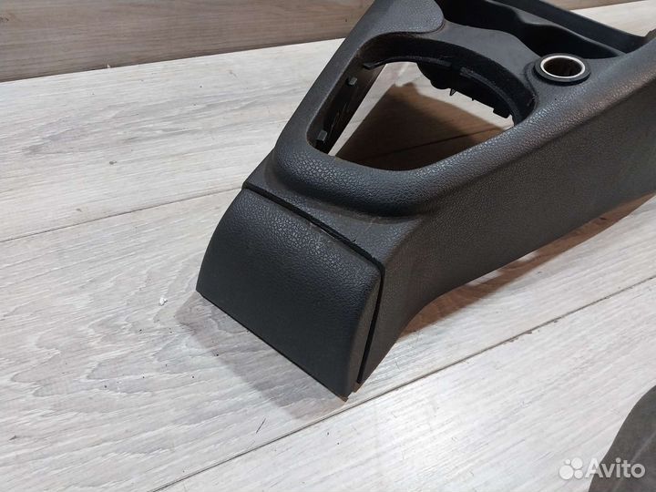 Центральная консоль Renault Logan 2