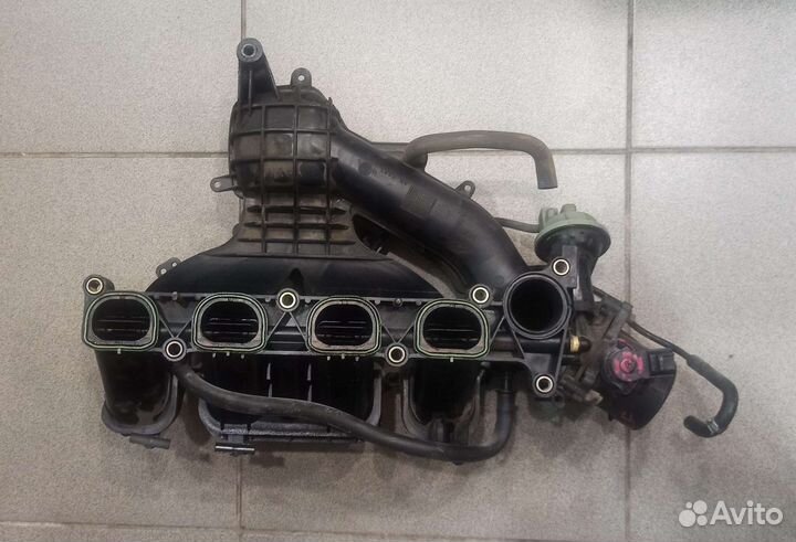 Впускной коллектор в сборе LF17