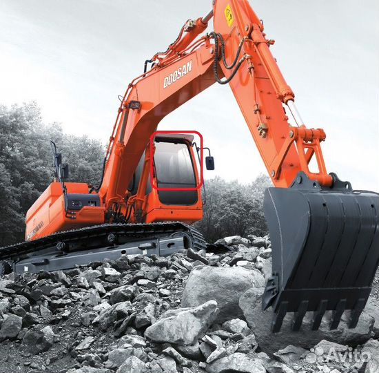 Стекло лобовое верхнее экскаватора Doosan DX