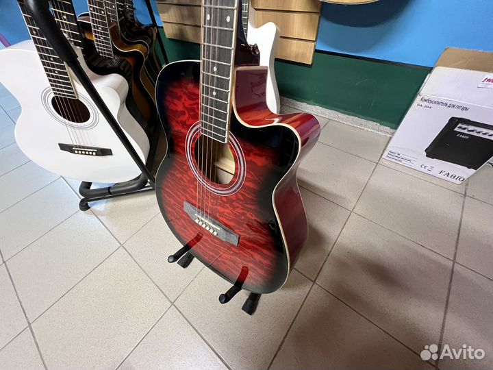 Акустическая гитара Elitaro огненная