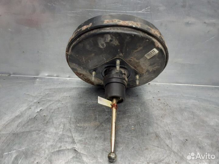 Усилитель тормозов вакуумный Volkswagen Golf