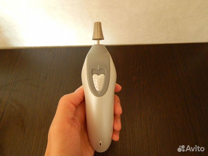 Маникюрный набор Redmond RNC-4901