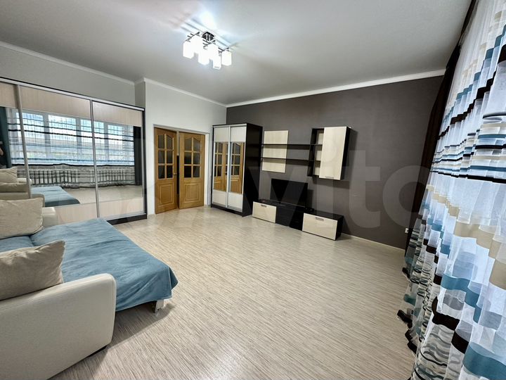 3-к. квартира, 90 м², 12/12 эт.