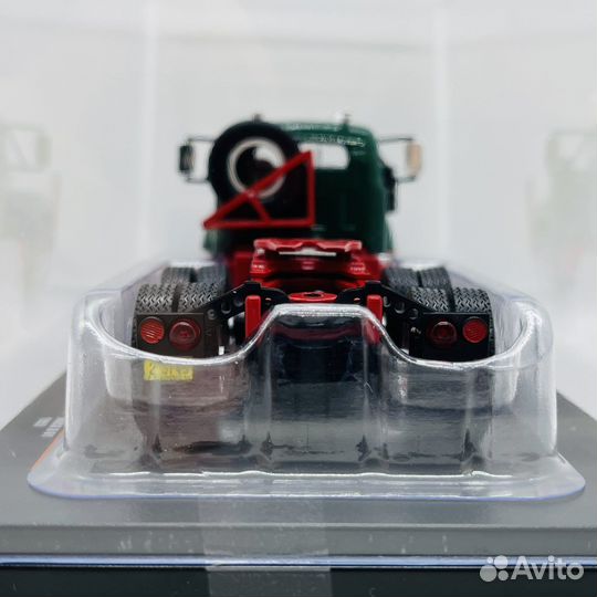 Mack B61 Tractor 1953 IXO 1:43