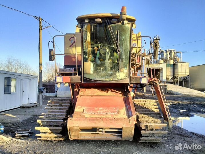 Комбайн New Holland Laverda L 627, 2001