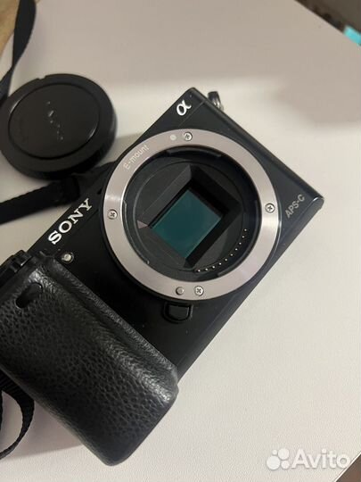 Sony a6000 body + допы