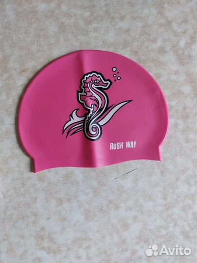 Новоя шапочка для девочки