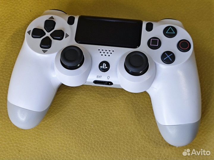 Геймпад sony DualShock 4