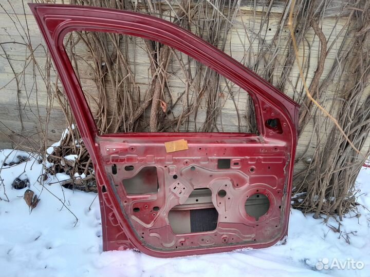 Дверь на renault logan 1 передняя б/у