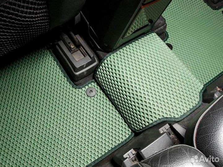 Коврик багажника ева toyota Voxy 2007 прав. руль