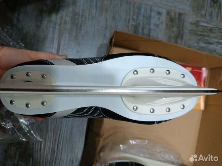 Коньки хоккейные 44 размер Profy 4000