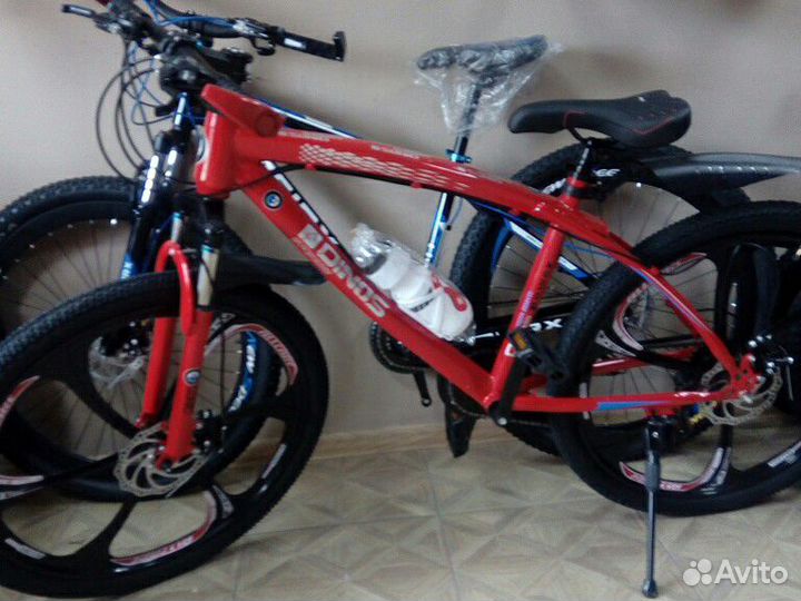 Велосипед красный