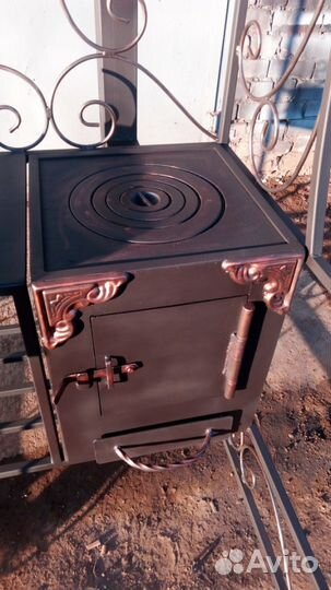 Мангал с крышей и печкой под казан