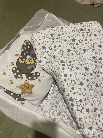 Комплект в кроватку для новорожденных