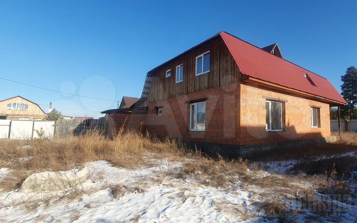 Дом 286,9 м² на участке 16 сот.