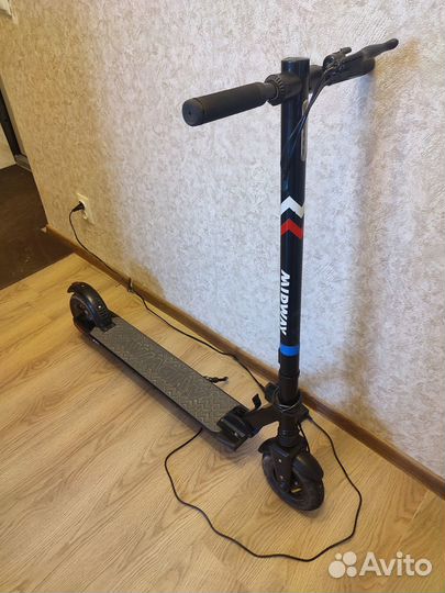 Электросамокат Yamato Midway 0809 Pro