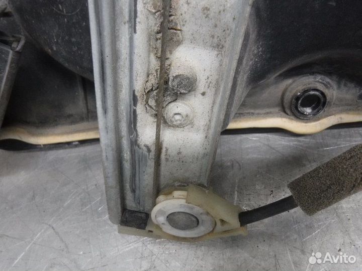 Стеклоподъемник левый Ford Fiesta fyja 2007