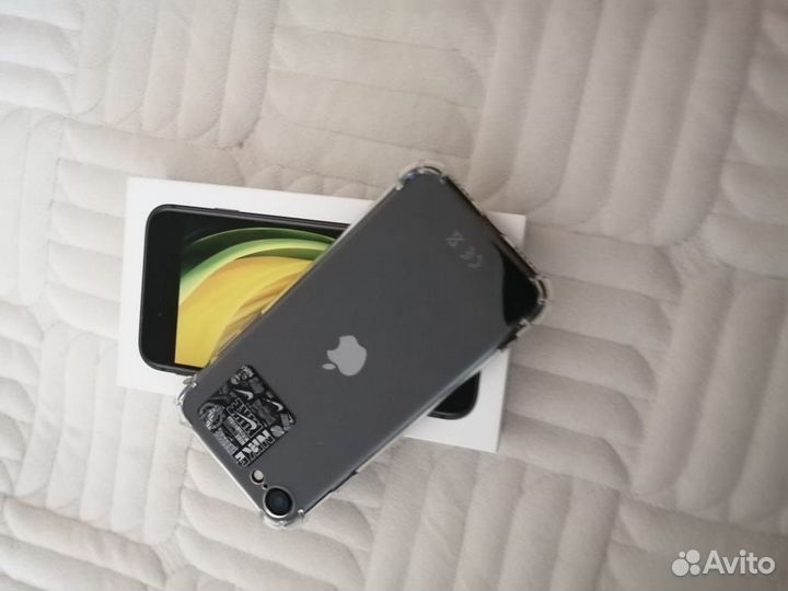 iPhone se 2020 128gb