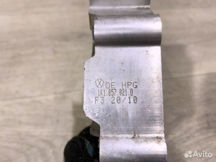 Кронштейн торпедо передний левый Volkswagen Jetta