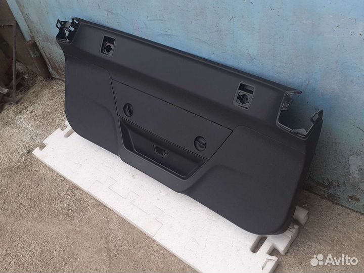 Обшивка крышка багажника BMW X6 G32