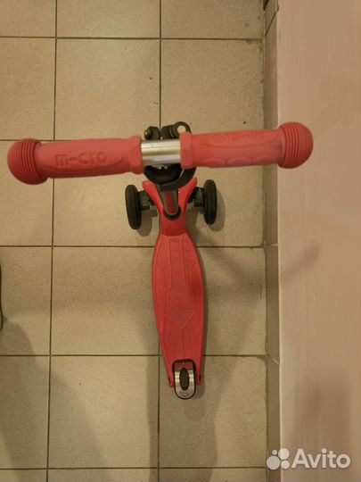 Самокат трехколесный maxi micro