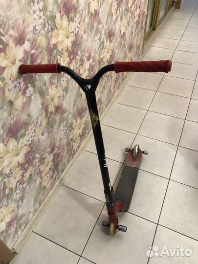 Трюковой самокат