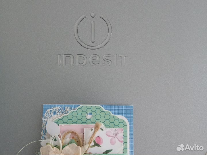 Холодильник бу indesit