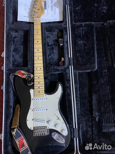 Реплика Fender Stratocaster