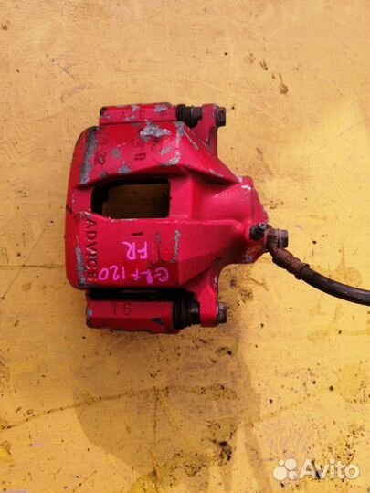 Суппорт передний правый Toyota Mark X GRS120 4GR