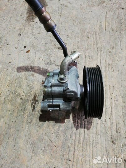 Насос гур Toyota Camry ACV30 2.4 2azfe 2002